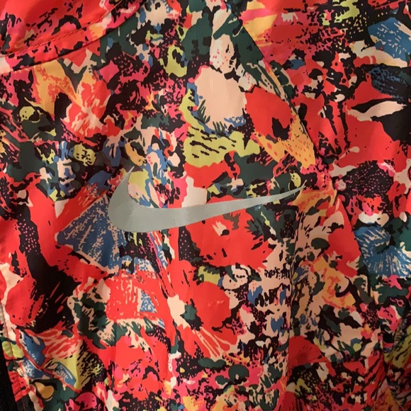 Nike Running Jacket - Picture 3 of 5